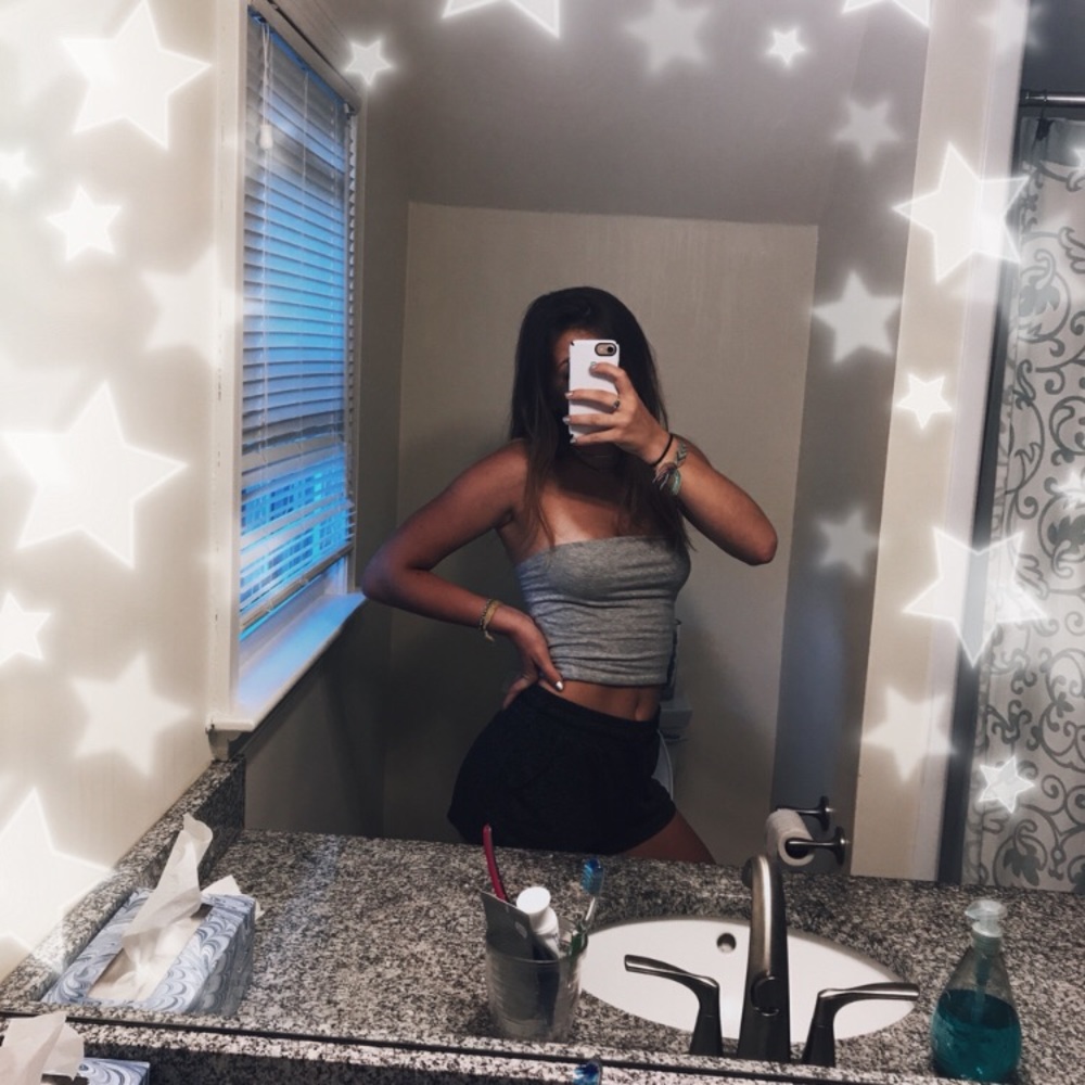 Meet your Posher, Megan